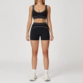 Conjunto de yoga negro de dos piezas con costuras en contraste que incluye shorts y top - S / Sujetador Deportivo y Pantalones Cortos / Negro Premium