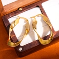 Orecchini a cerchio ritorti a forma di U in metallo placcato oro 18K in scatola di legno - Oro