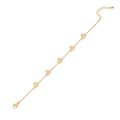 Elegante bracciale dorato con ciondoli a cuore, dettagli bianchi e catena di estensione - Bracciale a Cuore in Smalto