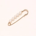 Adjustable pearl waist buckle pin in gold finish for clothing fit and decoration - 6.5cm 5 Pearls Gold
