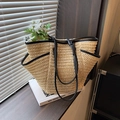 Grande borsa tote in paglia intrecciata beige con manici neri in PU per stile da mare - Beige