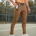 Pantalones de chándal ajustados para hombre en color tostado con bolsillo lateral - S / Caqui