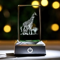 3D laser engraved crystal cube with giraffe design and black luminous LED base - Giraffe / 5x5x8CM