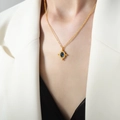Collana vintage placcata oro con ciondolo ovale in pietra di agata blu scuro da donna - Agata Blu Scuro