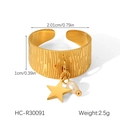 Detail view of gold star pearl ring showing dimensions 2.01cm diameter and 1cm width - Gold Brushed Star and Pearl Ring (HC-R30091)