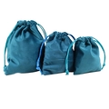 Three-piece peacock blue velvet drawstring jewelry pouches for rings and necklaces - Small (8×9.8cm) / Blue
