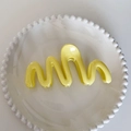 Chic wavy large shark hair claw clip in bright yellow finish for thick hair styling - Goose Yellow