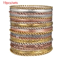 19-teiliges Schlangen-Armreif-Set in Gold, Silber und Roségold aus gemischter Legierung - 19er-Set / Dreifarbig gemischt (Gold/Silber/Roségold)