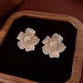 Macro shot of vintage gold flower stud earrings with sparkling crystals on black velvet - 7# Silver Pin - Gold - Full Rhinestone Flower