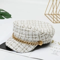 Berretto newsboy in tweed bianco da donna con catena dorata e bottoni metallici - Regolabile / Berretto Newsboy a Scacchi / Bianco
