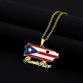 Détail du pendentif drapeau Porto Rico en acier doré avec émail rouge blanc et bleu - Or C (Carte Drapeau Cœur Texte)