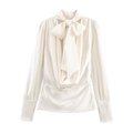 Élégante blouse en satin blanc à manches longues avec grand nœud et texture soyeuse - XS / Blanc