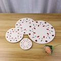 Lot de 4 dessous de verre tissés en coton avec motifs fraises et broderies florales - Style Fraise
