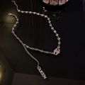Collana in argento con ciondolo ovale di strass e pendente con incisione QUEEN rock - Ovale in Strass Argento con Lettera (QUEEN)