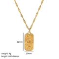 Gouden rechthoekige hanger ketting met zon- en maangravure en gedraaide ketting - Zon Maan Oog Rechthoekig Reliëf (TN3228)