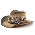 Detail van het stro-vlechtwerk met bohemien veren en kralen op de westerse cowboyhoed - M (56-58cm) / Khaki en Koffie Gradiënt