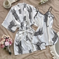 Elegante conjunto de pijama de satén de dos piezas con estampado de leopardo y brillo seda - S / Blanco