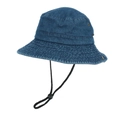 Dettaglio cappello pescatore in denim blu scuro con fori di sfiato e cordino regolabile - Taglia unica / Blu scuro