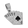 Detalle del colgante de póker royal flush con incrustaciones y baño de plata - Colgante Solo Plateado (Sin Cadena)