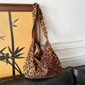 Stylish leopard print canvas tote bag with large capacity for women's daily casual use - Yellow Leopard
