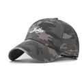 Gewassen camouflage baseballcap met Done-borduurwerk in een donker patroon - Verstelbaar / Groene Camouflage