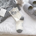 Cream crew socks with cute cat embroidery and black-and-white checkered bow details - Plaid Bow Cat Style / Cream White Cat