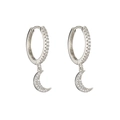 Orecchini a cerchio con luna d'argento e pavé di zirconi su sfondo bianco - Fibbia per orecchie / Argento (Luna Sottile)