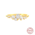 Vue détaillée de la bague en argent sterling S925 avec grappe de diamants ronds clairs - US 8 / Grappe Ronde