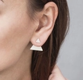 Orecchini a triangolo minimalisti in argento con design geometrico a doppio strato - Triangolo Doppio a Strati (Argento 3099)