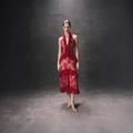 Robe rouge élégante en dentelle dos nu avec volants et coupe ajustée pour l'été - M / Rouge