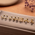 Set de pendientes de acero dorado con circonitas de luna y corazón para cartílago - Forma de Luna Creciente (1#) / Dorado