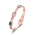 Bracciale in acciaio inossidabile oro rosa con tre zirconi rettangolari su sfondo bianco - Oro rosa