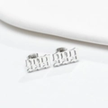 Boucles d'oreilles 999 en acier inoxydable gothique argenté pour femme sur socle blanc - Style 999 / Argent