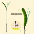 Juguete vara para gatos extralarga con pluma verde de cola de zorro y cascabel de metal - Versión Extendida / Verde