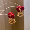 Ohrstecker mit 18K Vergoldung, Zirkonia-Pferd und dunkelroten Perlen im Retro-Stil - Rote Perle Goldenes Pferd Echt Vergoldet Zirkon Stil (Silberstift-Rot-Gold)
