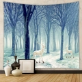 Dettaglio di un arazzo da parete con foresta e cervo bianco in un interno minimalista - Foresta e Cervo Bianco (GT100031) / 73X95CM