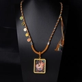 Collar Thangka tibetano con colgante de zorro de nueve colas en soporte negro - Zorro De Nueve Colas Colorido