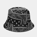 Wendbarer Fischerhut in Schwarz mit weißem Paisleymuster für modischen Sonnenschutz - M (56-58cm) / Schwarz Paisley
