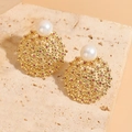 Pendientes bañados en oro 14K con perla blanca y circón rojo diseño hueco - Circonita Rojo Rosa