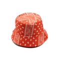 Détail du chapeau bob orange avec motif paisley et coutures renforcées de haute qualité - M (56-58cm) / Rouge