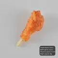 Realistisch PVC-model van gegrilde kippenvleugel met houten stokje en glanzende textuur - Geroosterde kippenbout spies / Model (Geen sleutelhanger)