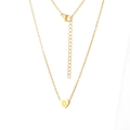 Collier avec pendentif cœur doré gravé de la lettre O sur une fine chaîne en acier inoxydable - Lettre O / Or