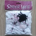 Decorazione a ragnatela bianca elastica con ragni neri per la festa di Halloween in casa - 20g Bianco + 2 Ragni