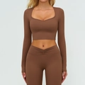 Damen Yoga-Set in Braun mit langärmeligem Oberteil und geraffter High-Waist-Leggings - S / Kaffee
