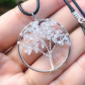 Ciondolo albero della vita in filo d'argento fatto a mano con quarzo e cordino nero - Cristallo di rocca