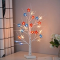 Albero a LED stile betulla con luci a stella rosse blu e bianche per decorazione - Albero Decorativo con Stelle a Cinque Punte / 60cm/24LED