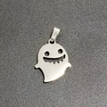 Ciondolo fantasma in acciaio inossidabile argento lucido con sorriso intagliato e zanne - Solo ciondolo / Argento