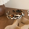 Handmade leopard print wide sponge headband with vintage fabric texture for women - Large Leopard Beige Yellow