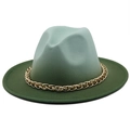 Detail van fedora hoed met groen kleurverloop en een gouden metalen sierketting band - M(56-58cm) / Bosgroen Gradiënt (04)