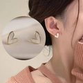 Eleganti orecchini a cuore in oro 18K per donna con dettaglio in intarsio perlato - Paio di Orecchini a Bottone Cuore Bianco